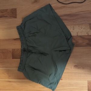 4 for $20🏷️ All In Motion High Rise Shorts